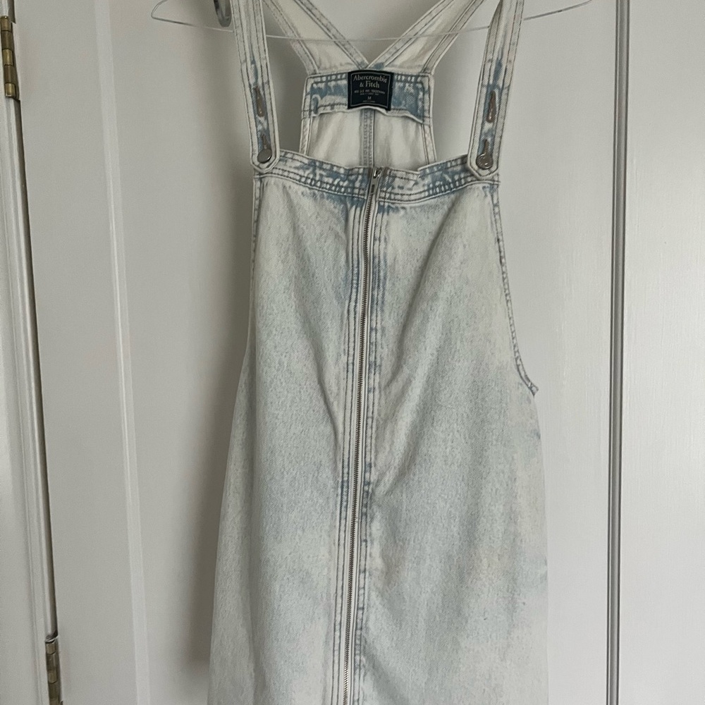AE Jean jumper Skirt! Never Worn!!